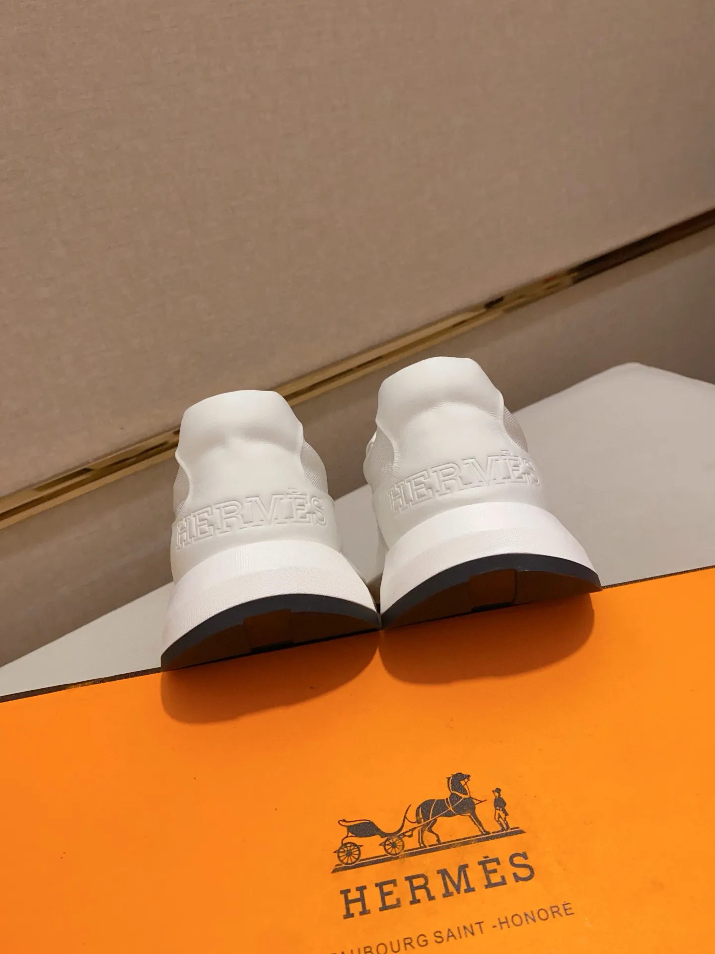 Men's clothing and shoes💰: 600💰《HERMES》【Classic Original Version】Hermès; Top 🔝 Purchasing Agency 🔍🔍Men's latest 🇺🇸 counters are on sale simultaneously, original imported from Italy ▲▲Silk cowhide with breathable fabric ▲▲ (high-end and expensive Qi·Grade) Exquisite workmanship (Italian 🇮🇹Imported water-dyed 🐂cowhide lining) Sole: Original sole provided by the original factory, ⚠️Exclusive double-layer activity·TPR·Rubber·Combined molded outsole; Super·comfortable·wear-resistant·non-slip·environmental protection The real thing is more beautiful if you take the real thing (high quality, follow the order), you can enter and exit the counter at will * Number of yards: 38·39·40·41·42·43·44# (can be customized 45.)